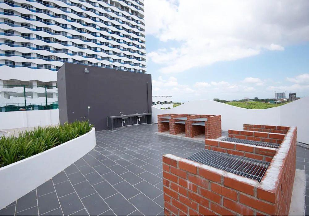 The Wave Melaka 4-6 Pax 5Mins To Jonker Apartment Luaran gambar